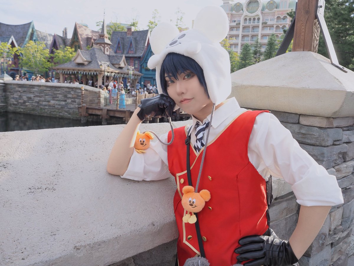 Kairo486_610's tweet photo. ⚠︎cos / twst ♠️

…⁉️⁉️🎃👻

#Dハロ仮装2026 #Dハロツイステ https://t.co/64ksytGodM