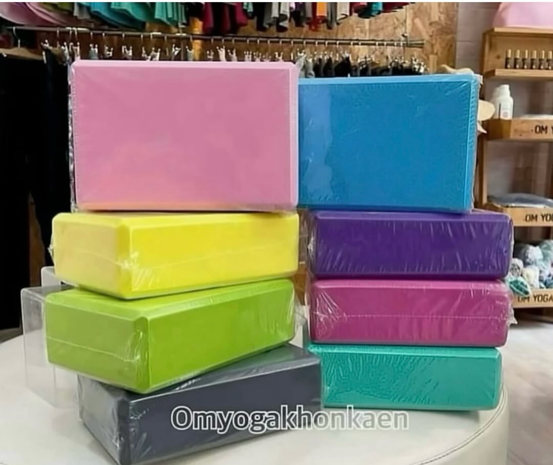 MilesVankampen's tweet photo. บล็อกฝึกโยคะคุณภาพดี มี 8 สีให้เลือก ราคาเพียง 169 บาท สนใจแวะชมสินค้าที่ร้าน หรือสั่งจัดส่งได้ทางไลน์ ค่าส่ง EMS เริ่มต้น 50 บาท https://t.co/6Frp2Af3YV