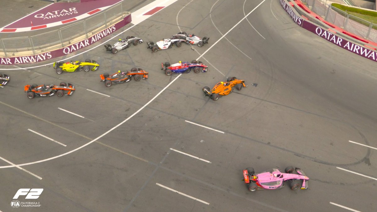 Formula2's tweet photo. CHAOS ON THE RESTART! 😵‍💫💥

Multiple cars off after a frantic start to the final lap of the Sprint... 🫣

#F2 #AzerbaijanGP | LAP 21/21 https://t.co/aCE9KQNdmv