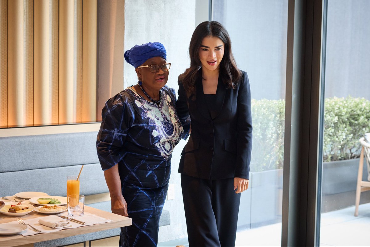 SMirziyoyeva's tweet photo. I met with Dr Ngozi Okonjo-Iweala, DG of the @wto 

We discussed Uzbekistan’s progress toward accession to the WTO and the work that remains to be completed.

I am deeply grateful to Dr @NOIweala for her continued support and expert assistance. We have come a long way, and it is now important to maintain the momentum and see this process through to completion.