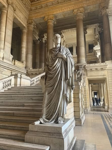 andreas_nigbur's tweet photo. Construction of the Palace of Justice (Palais de Justice / Justitiepaleis) in Brussels started on 31 October 1866 and the building was inaugurated on 15 October 1883.

It was designed by Joseph Poelaert (who died in 1879 before it was finished) in an eclectic style. 

Upon completion it was among the largest buildings in the world and remains one of the largest courthouses.