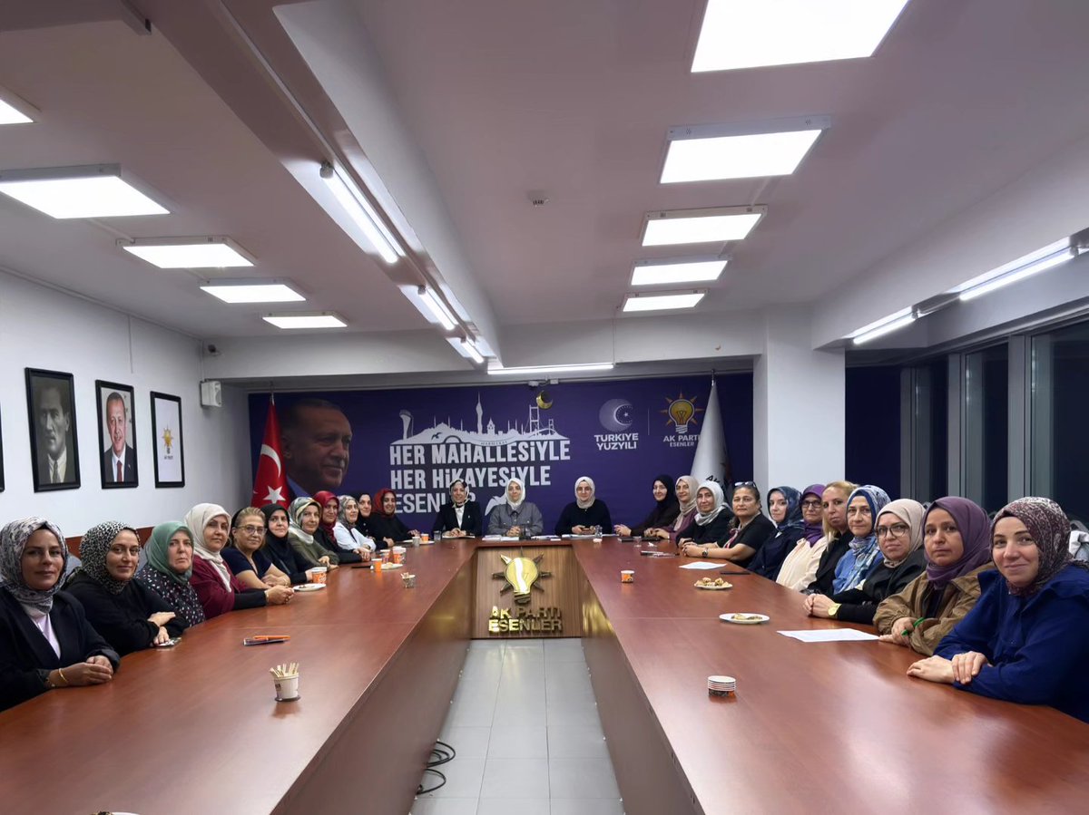 akkadinesenler's tweet photo. 2. Bölge Teşkilat Başkanımız Gülsüm Şahin ve İl Koordinatörümüz Büşra Sesli’nin katılımıyla, Başkanımız Av. Seval Güneş’in başkanlığında yönetim kurulu toplantımızı gerçekleştirdik.

İlk günkü heyecan ve kararlılıkla yolumuza devam ediyoruz.🌿
#BirOlmakRuhumuzdaVar https://t.co/FJaqRTmYeg