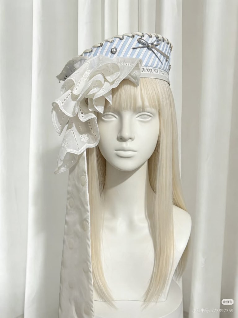 sophiaevaa_'s tweet photo. In love with these elegant, vintage-inspired hats https://t.co/2I51S77GLC