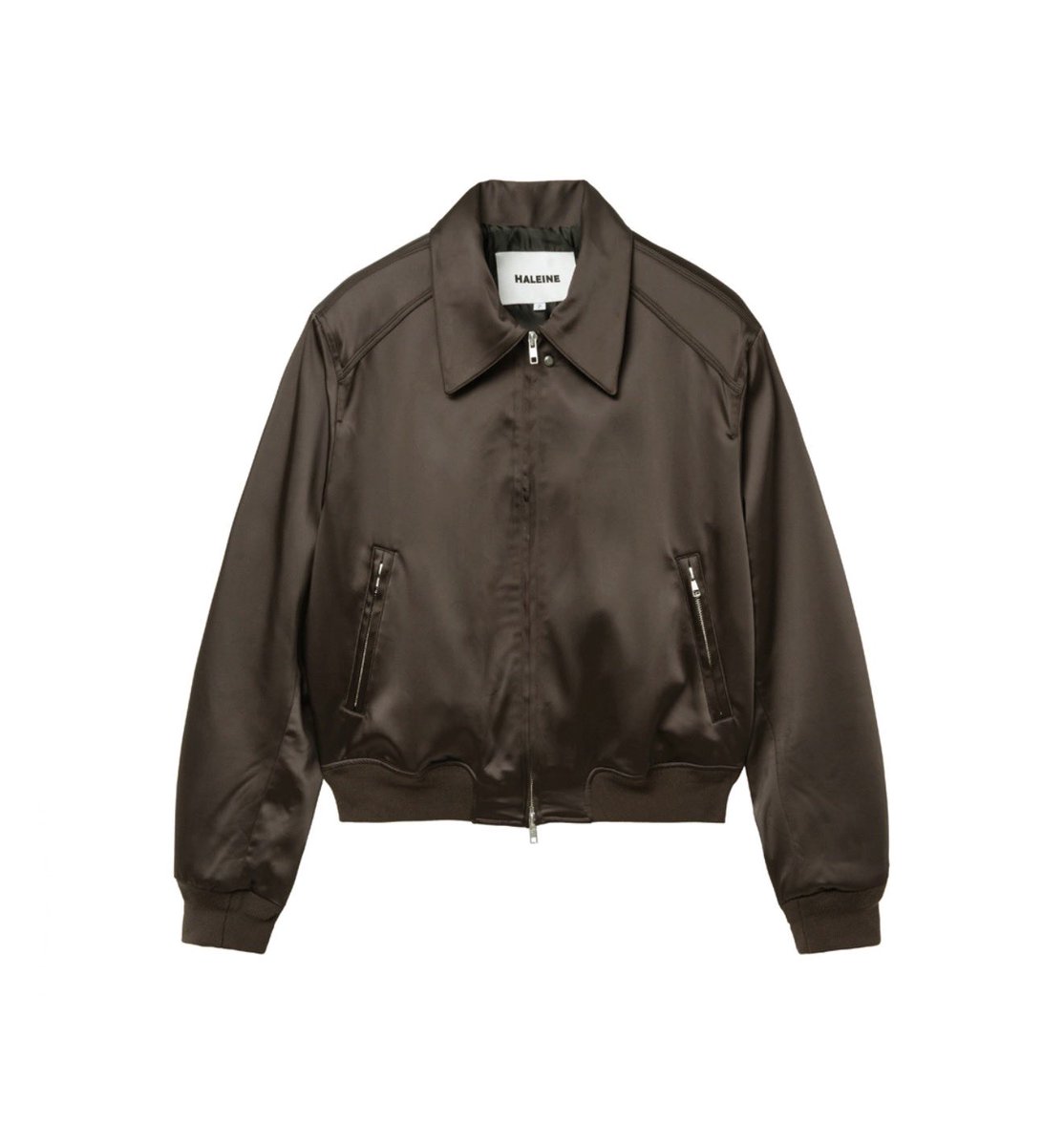 jaejoongstyle's tweet photo. 🔖 HALEINE
SATIN STRUCTURED BLOUSON BROWN (with detachable neckline belt detail)
🏷️ 318,000원 (soldout)
🗓️ 2026.08.25
📺 Killing Voice
📸 kream co kr and Dingo Music on YT

#김재중 #재중 
#KIMJAEJOONG #jaejoong
#ジェジュン #金在中 https://t.co/GvyApyMrxr