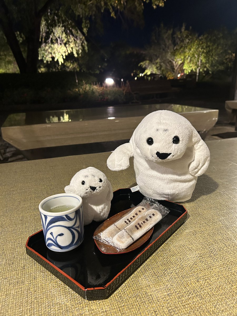 waccha_309's tweet photo. 永餅うまい😋🍵 https://t.co/ox8w6ICFfG