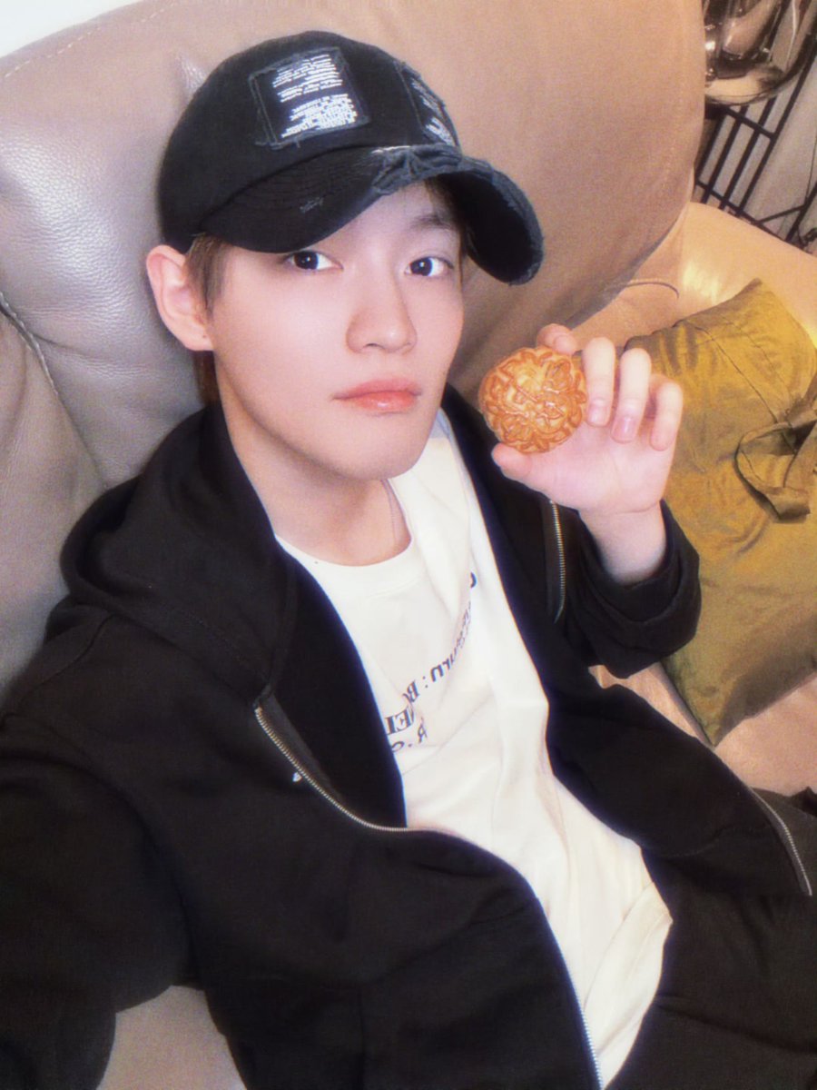 NCTDREAMCENTER's tweet photo. #CHENLE weibo https://t.co/0QFSOZGJuX