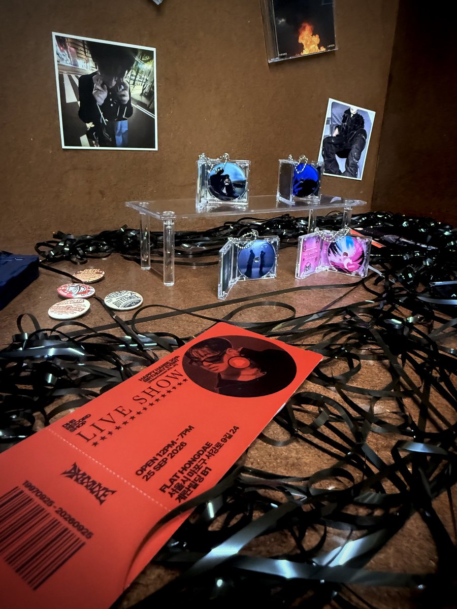 DHSBirthday2026's tweet photo. HAPPY HANSE 30th BIRTHDAY EVENT

DHS Record Shop 💿
[Shine Forever VOL.25] 

🖤🎸⛓️⭐️💿 ❤️‍🩹 https://t.co/o1DriIZj6n