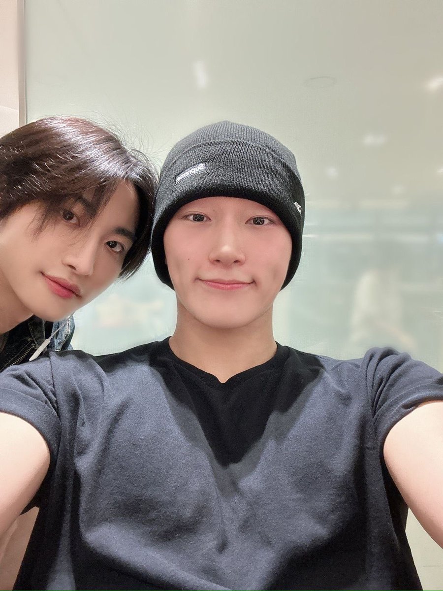 Sannotlove0hlt's tweet photo. https://t.co/lzHSHCqOav