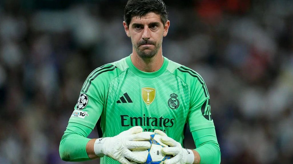 PaulThompsks's tweet photo. BREAKING: Thibaut Courtois reportedly had to leave pitch early to sleep with best friend’s wife
#Pitcher #StrikeOut https://t.co/0KCvfqw2Yg