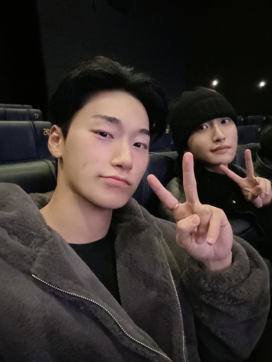 Sannotlove0hlt's tweet photo. 섷낫 둘이 붙어있으면 진짜 오래 좋아한 커플같은 느낌이 너무 강함….
아무것도 안해도 그냥 그게 그래… https://t.co/mAouNjOyJv