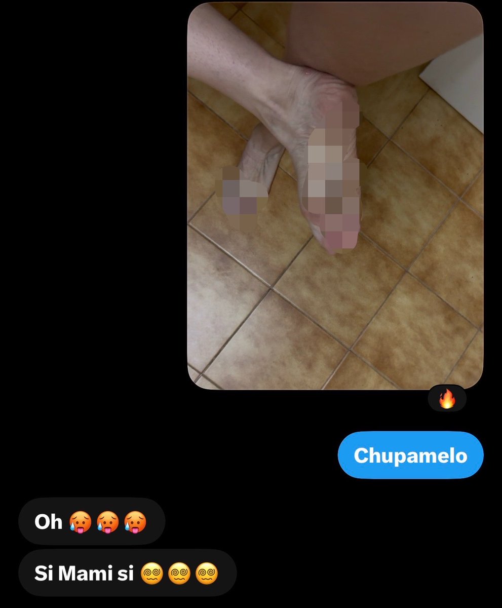 GoddessMar___'s tweet photo. Así empezaba la noche / así seguía/ así acababa 💅💅💅💅🫰🏼😂😂😂🫵🏻 https://t.co/sEE9dxvpqA