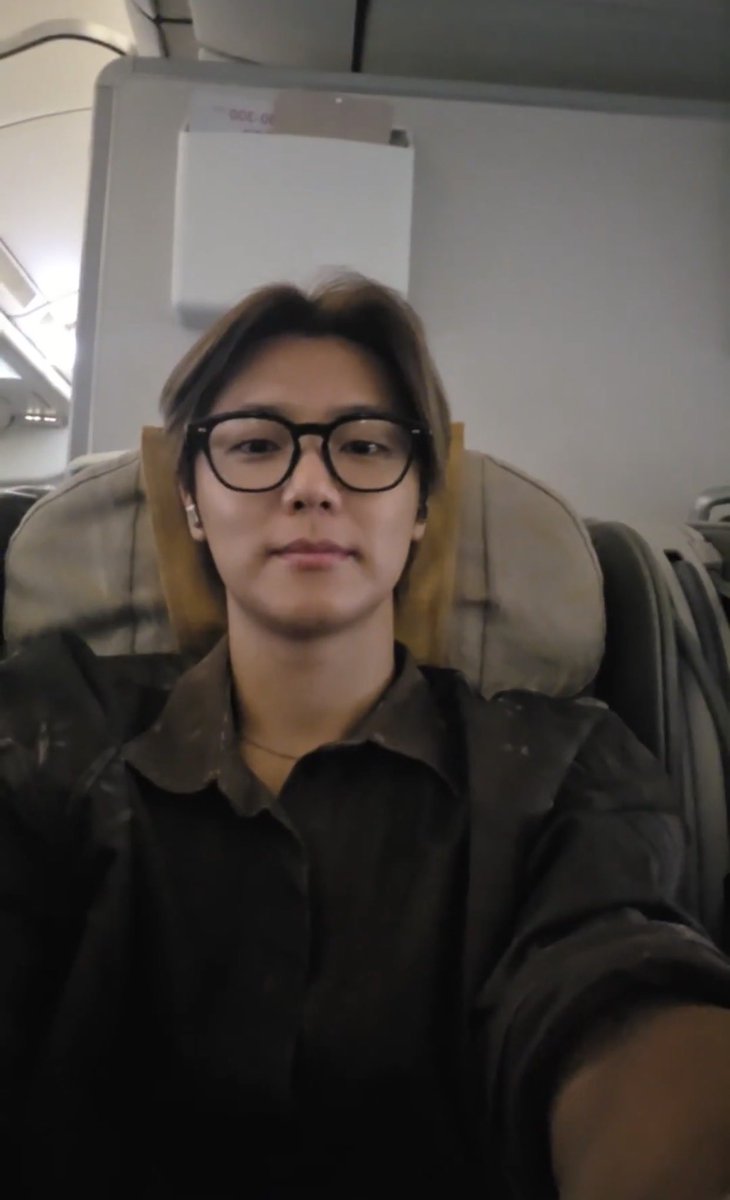 1superblue_'s tweet photo. Handsome <3 https://t.co/dEsUYqp1Yi