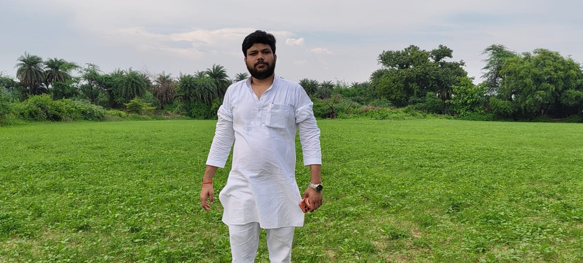 RohitKaNation's tweet photo. Strolling through the farmhouse and checking on the crops after the rain is quite fascinating! People of the old days used to say that a fresh experience comes only after the rain. 🌧️ 🌱 https://t.co/t1MXVTlNTR
