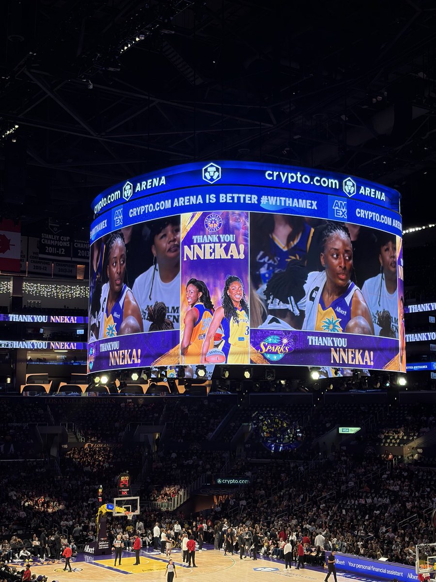 TheLazerr8's tweet photo. 🐐’s last game before retirement, glad I got to witness  @nnekaogwumike https://t.co/j3OkoA9o0W
