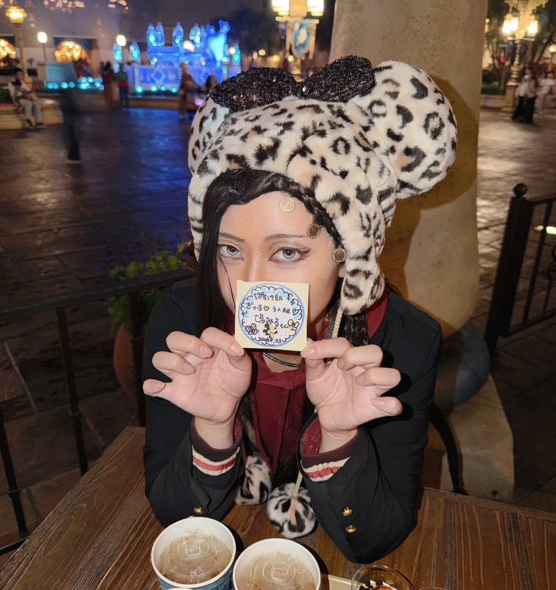 konomama_de_ok's tweet photo. 休憩もらえた！
可愛い写真多すぎて仕事頑張れる😂🫶

これはカスバのキャストさんからのギャル認定貰ったシール💕 https://t.co/qd9uGBCemt