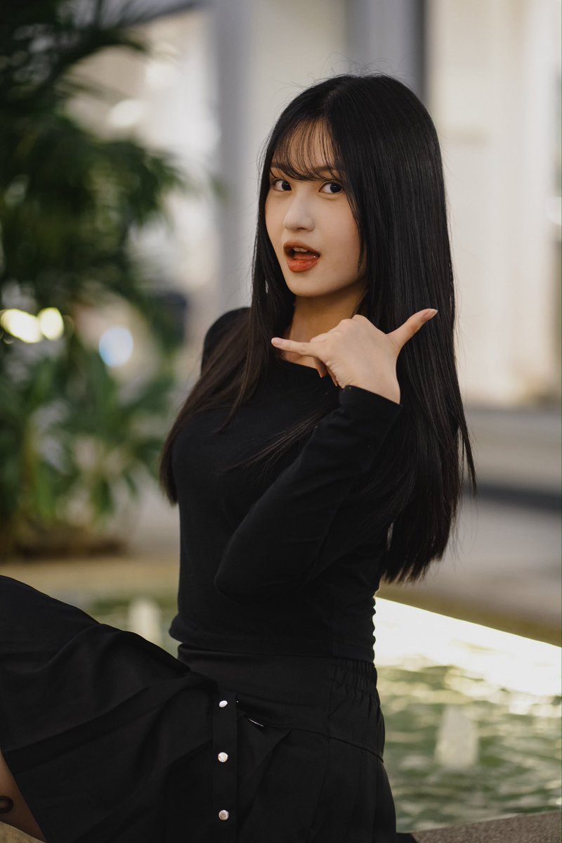 M_MikaelaJKT48's tweet photo. GUYSS THANKYOU SO MUCHH YAA VC AKU SESI 2 N 3 UDAH SOLD!! 😫🥺💗 JUJURRRR KERENN PAKEE BANGETT 🤏🏻🤏🏻 jadiii makinn gasabar ihh buat ngobroll sm kliann!🫵🏻😉  terimakasih banyakk ya atas antusiass kliann aku bersyukurr bgtt 🥺 akuu sayangg bgtt sm kliann aslieee no hoaks WKWKKW 😙🤏🏻. BTWW buat klian yg merasa MASIH KANGENN kebetulan nih cihuyy masih ada di SESI 1NYA YAA!!💗👌🏻 LOVEE U CAYANGG 🫵🏻😚💓