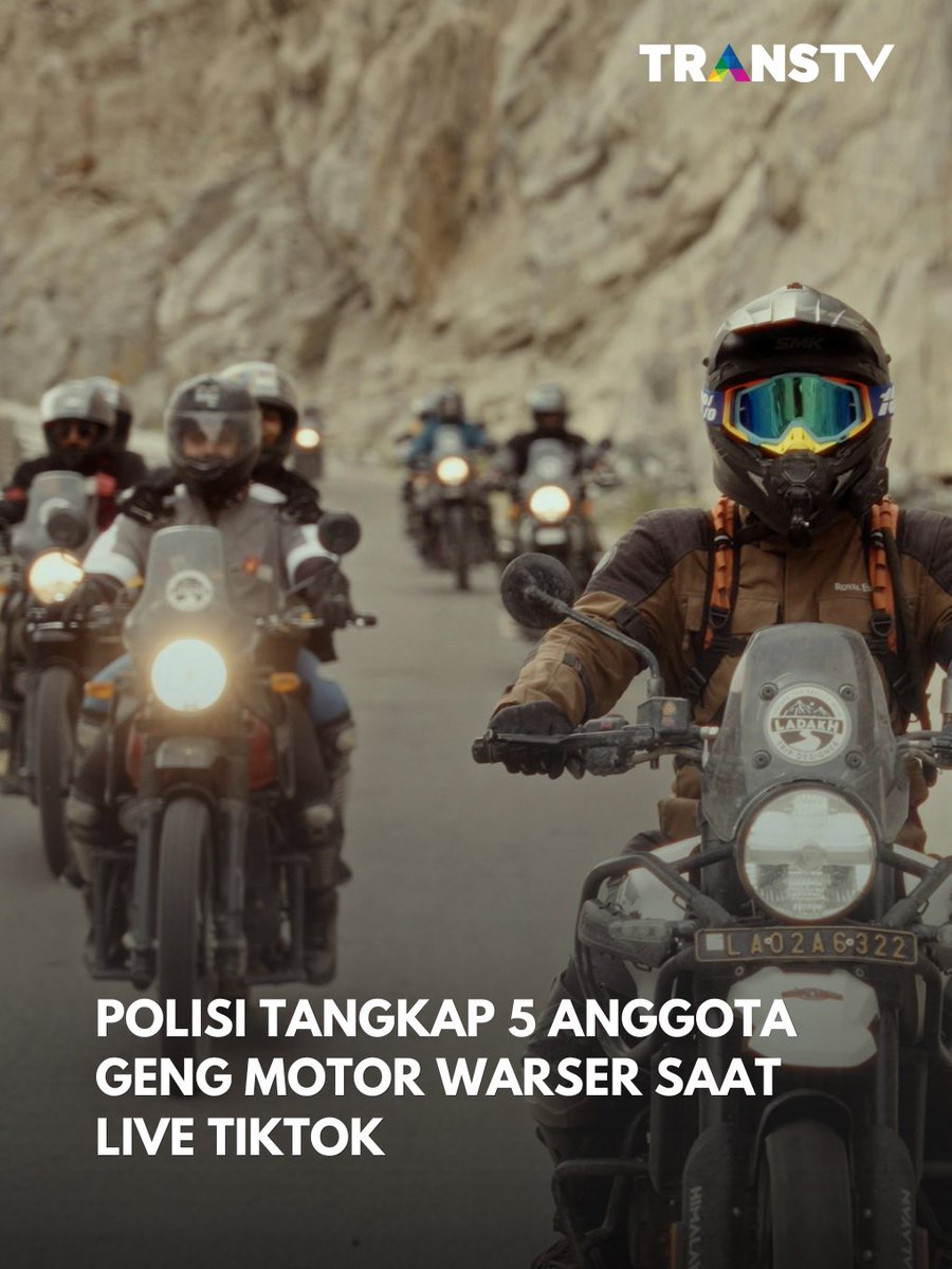 TRANSTV_CORP's tweet photo. Polisi menangkap lima anggota geng motor Warser di Makassar, Sulawesi Selatan, saat mereka sedang melakukan siaran langsung di TikTok. Kelima orang tersebut diketahui tergabung dalam kelompok geng motor yang disebut terlibat sejumlah aksi kriminal.

Mereka diduga terlibat dalam kasus penculikan dan penganiayaan menggunakan senjata tajam. Penangkapan dilakukan polisi ketika kelima anggota geng motor tersebut sedang melakukan live streaming di media sosial.

Sumber: Detikcom
Gambar: Canva

#transuptranstv #transtv #AY