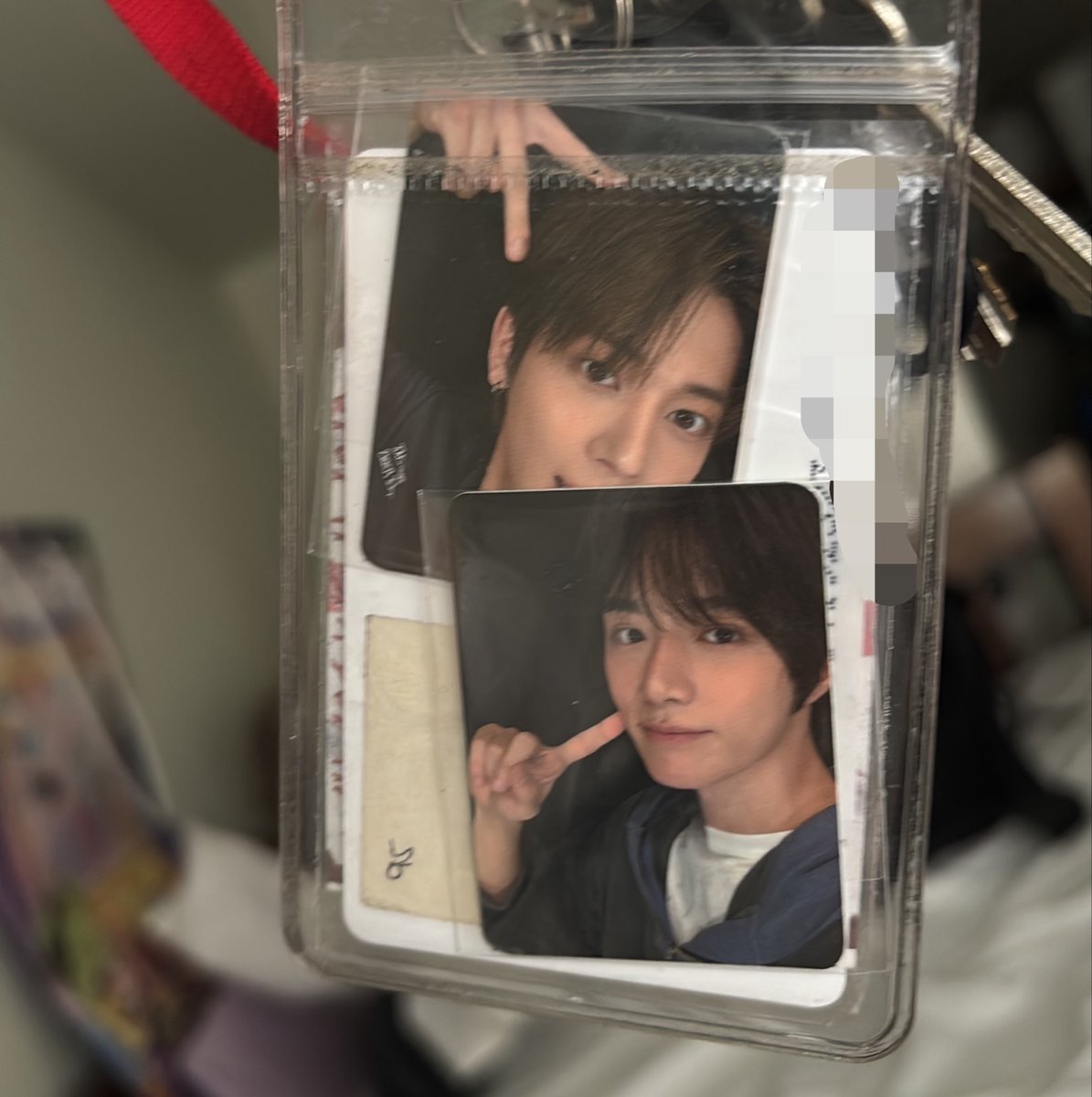 Hccn_berry's tweet photo. I thought I left my yoajung taegyu pc at the venue oml I pulled out my id to get my keys n this is what I see https://t.co/J6Flyn7fgt