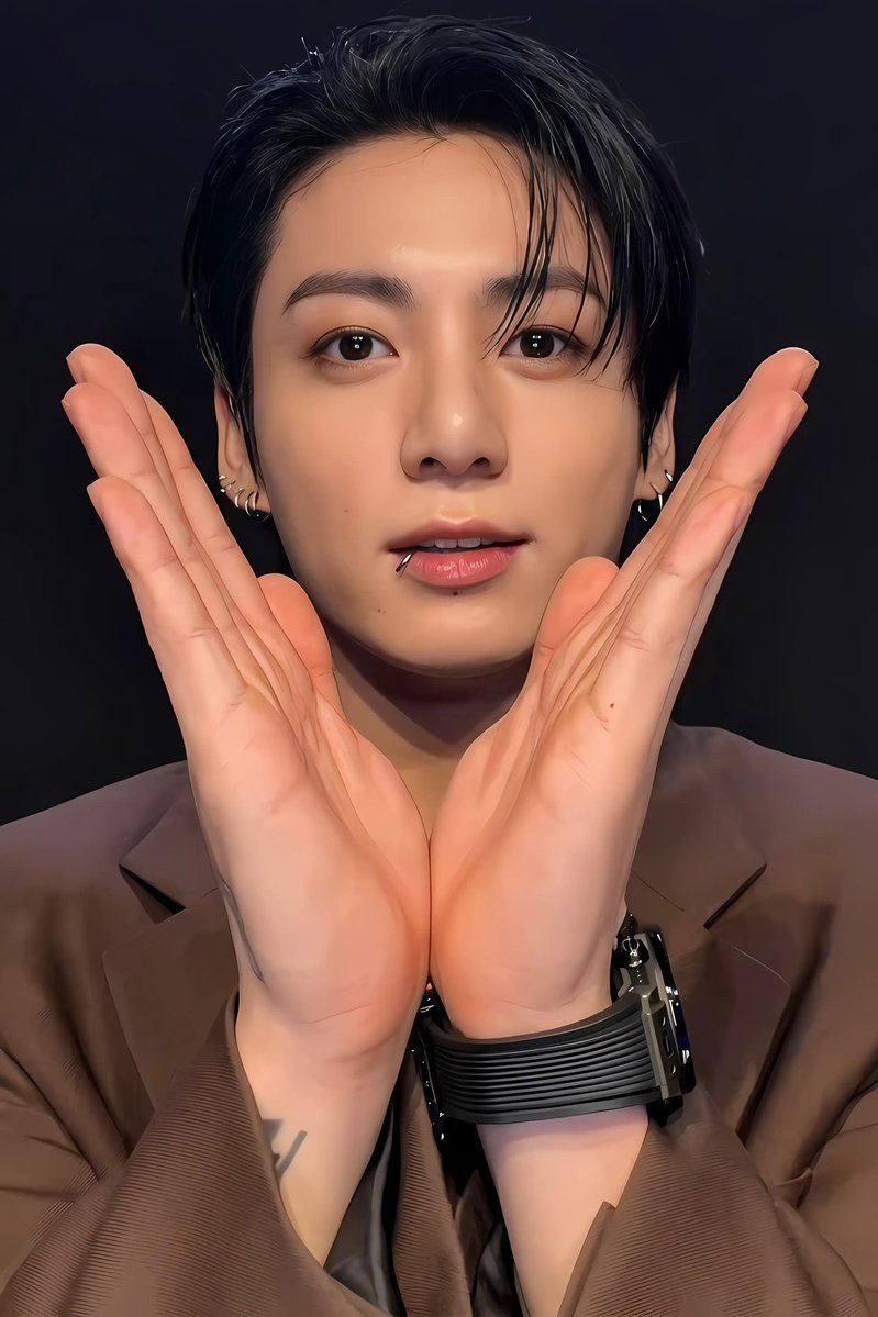 mniJeonKook3's tweet photo. https://t.co/wGNhMFpABR