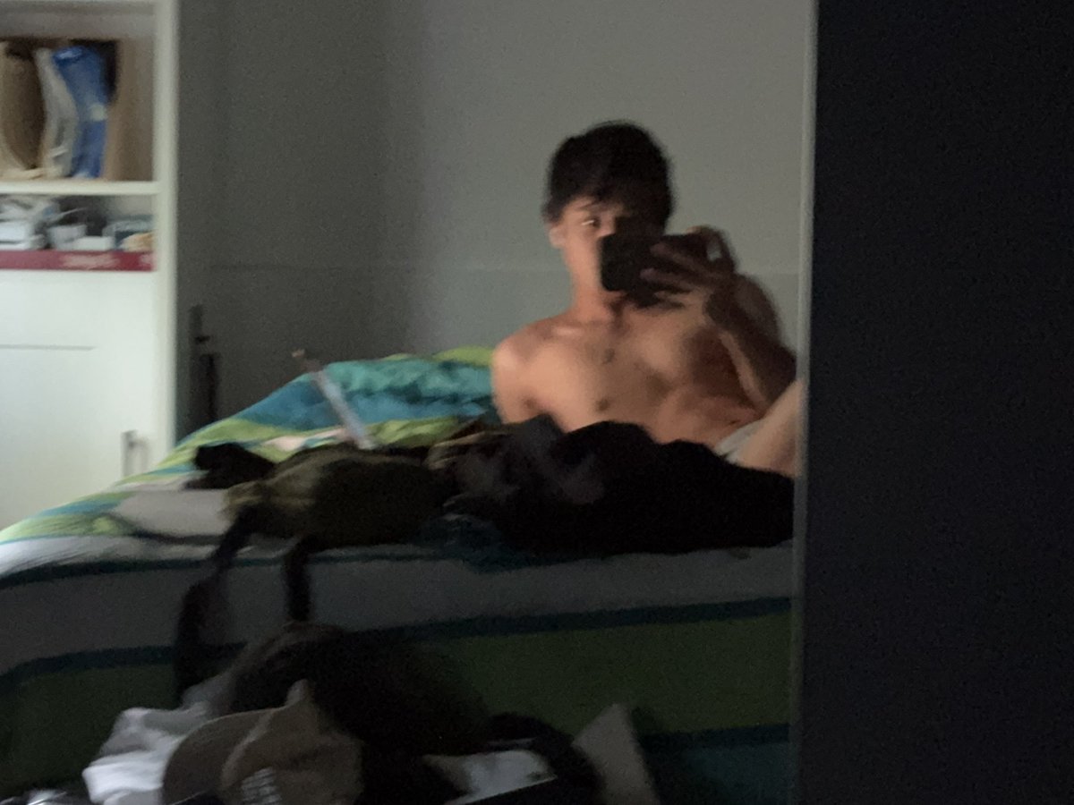 2cool4conn0r's tweet photo. Soft launch 🥵 https://t.co/8b7qKc9vlf