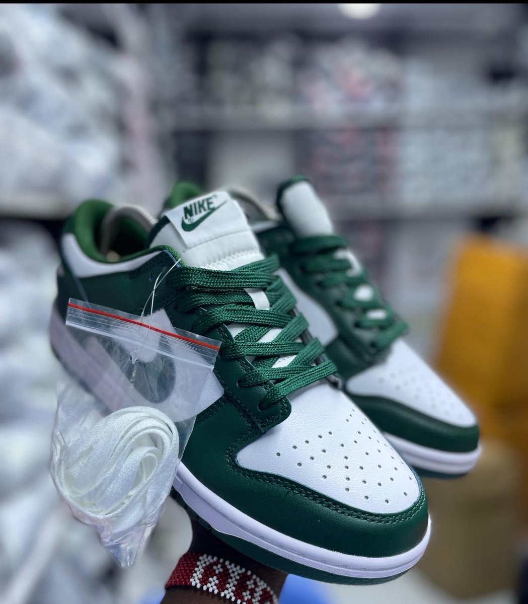 vetrakicks's tweet photo. Nike SB DUNKS sneakers 
 
Size 36 37 38 39 40 41 42 43 44 45 
Price 3300

Contact  0715 222 362 

📍Information House shop A3 next to bluemarks booking office along mfangano street Nairobi CBD

#vans #shoes #footwear #vetrakicks #Sneakers #sneakerhead #shoeplug https://t.co/tHI5HMVOsK
