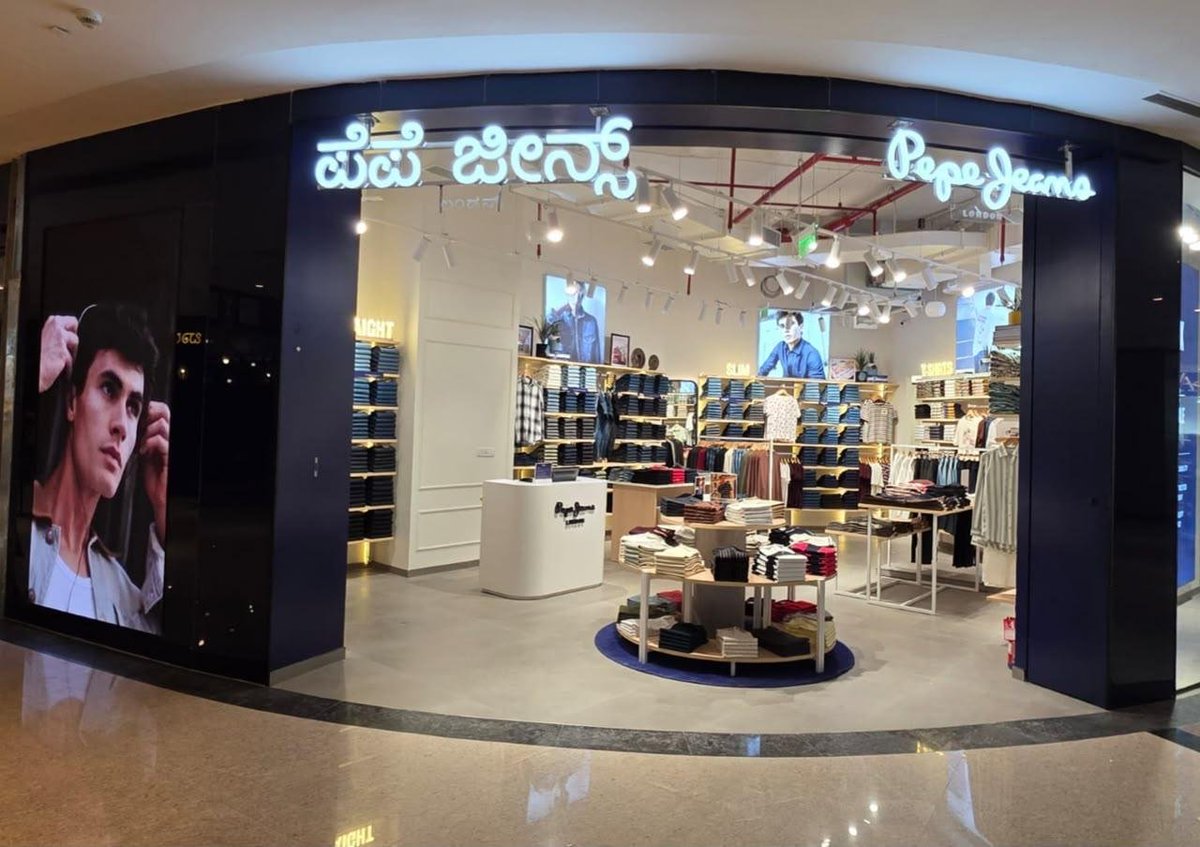 imAfroz4u's tweet photo. Should your clothing collection require revitalization, Indiranagar welcomes the return of an established brand—Pepe Jeans. ✨
#BengaluruPepeJeansBandide https://t.co/zmx4p6YIze