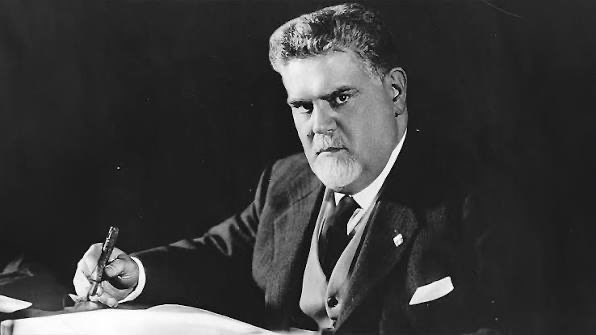 PinballWiz4rd's tweet photo. “Fascism is when you have a cross-eyed dog-f*cking cυrry muncher running the Gestapo to deport people who criticise Israel” 

—Giovanni Gentile https://t.co/hQge9QtwI8