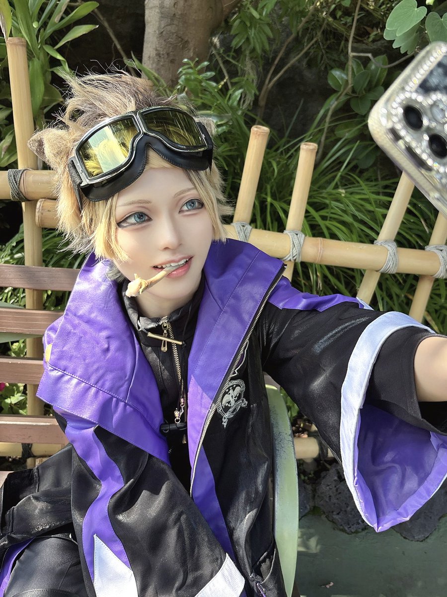 suna_c_o_s's tweet photo. マジフト🍩初出し！
骨の髄までガブッと！！！🦴
 #Dハロ仮装2026
 #Dハロツイステ https://t.co/aQoRMrfLyT