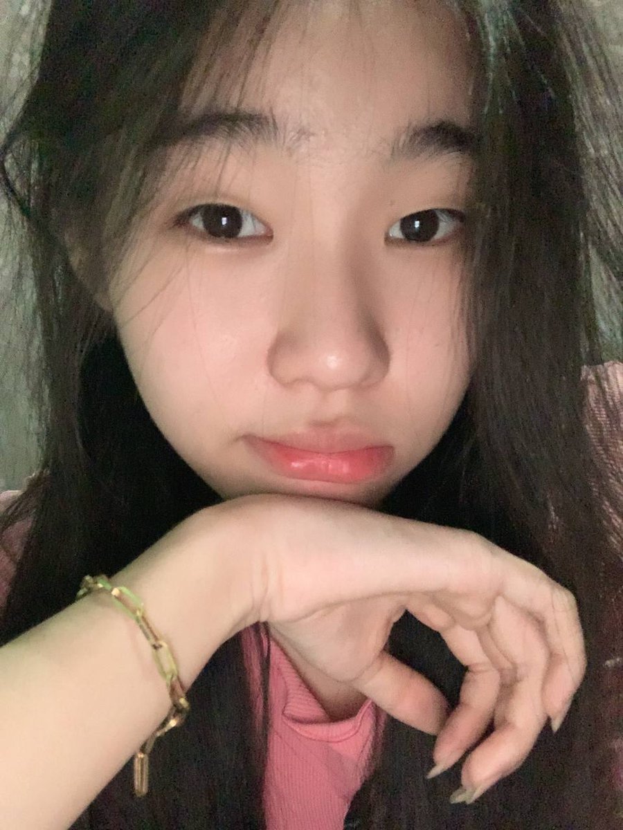 LauXanh9's tweet photo. Mấy em múi mít bây giờ nện như người nhện. https://t.co/8GuQiDg7B9