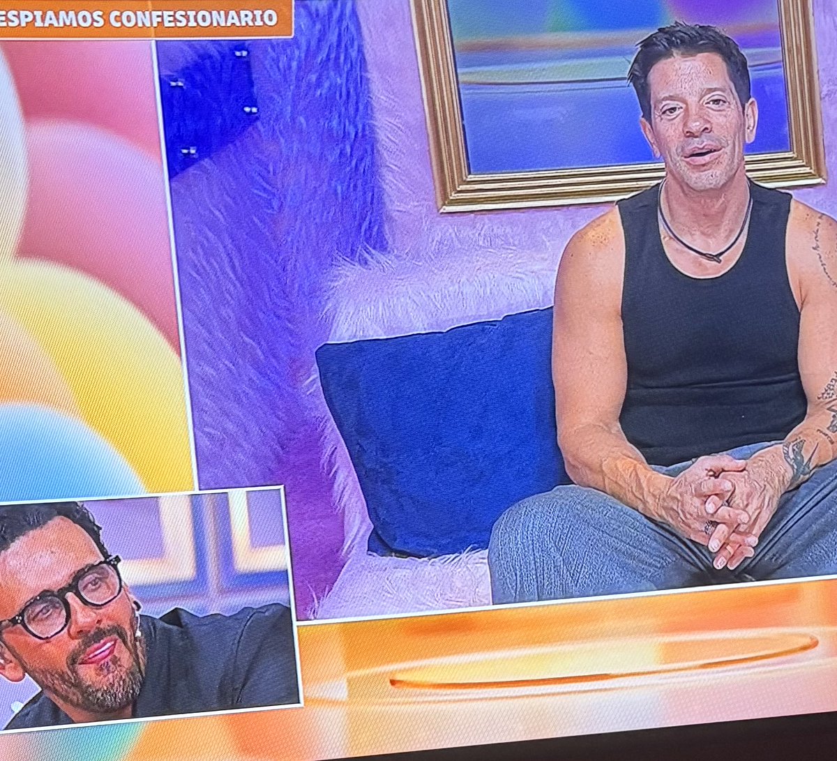 Jackjack24109's tweet photo. @LaCasaFamososMx @VIX Ponen a este pendejo @RICH_MARGALEFF a llorar para arreglar su cagada, pero píquenle los ojos que no le sale ni una lágrima https://t.co/sAobES4OM7