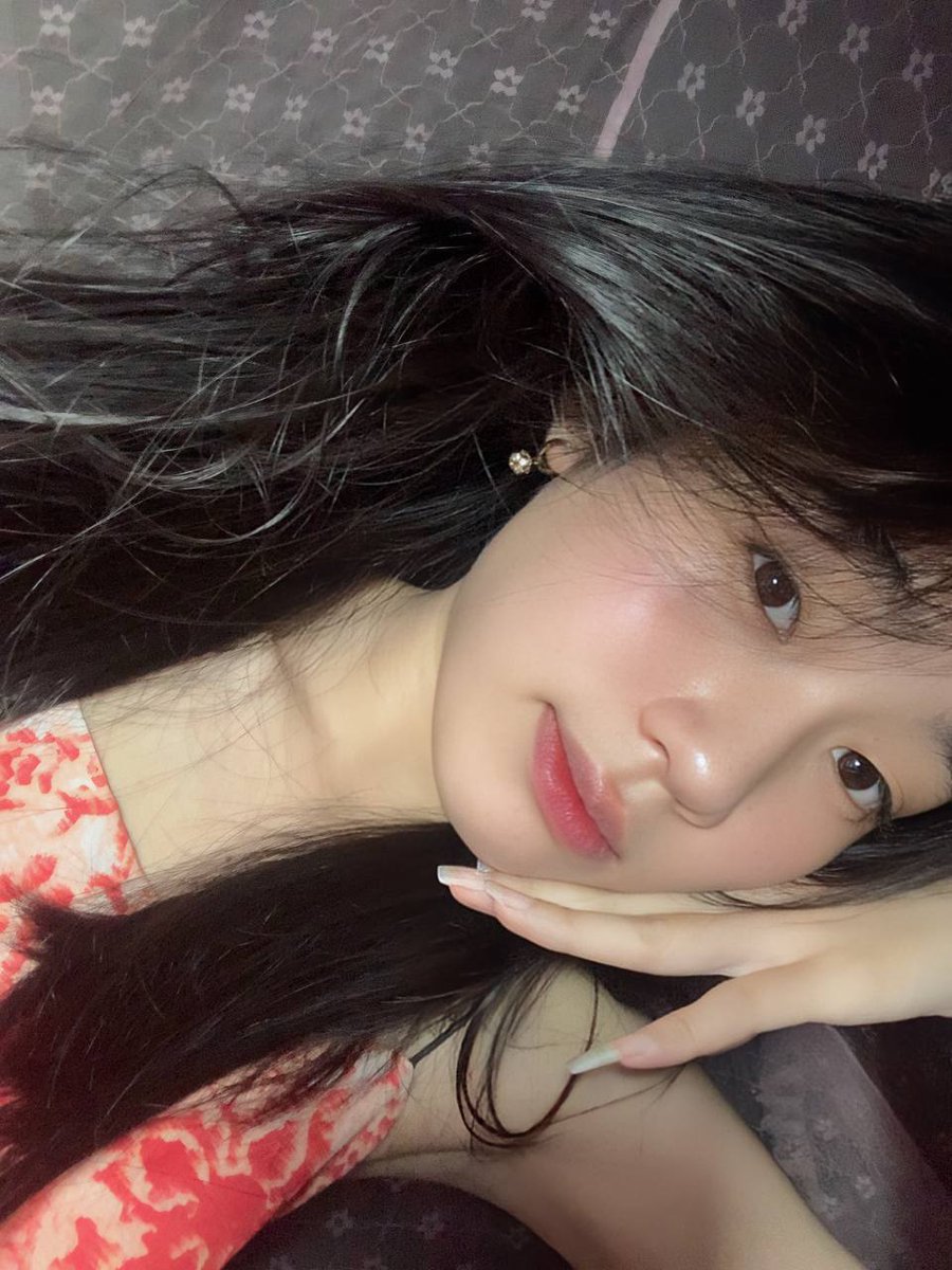 LauXanh9's tweet photo. Mấy em múi mít bây giờ nện như người nhện. https://t.co/8GuQiDg7B9