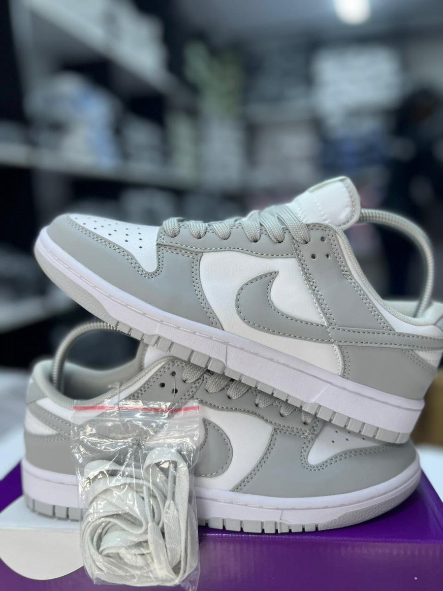 vetrakicks's tweet photo. Nike sb dunks 
Size 36 37 38 39 40 41 42 43 44 45 
Price 3300

Contact  0715 222 362 

📍Information House shop A3 next to bluemarks booking office along mfangano street Nairobi CBD

#vans #shoes #footwear #vetrakicks #Sneakers #sneakerhead #shoeplug https://t.co/SSmvMUvpmS