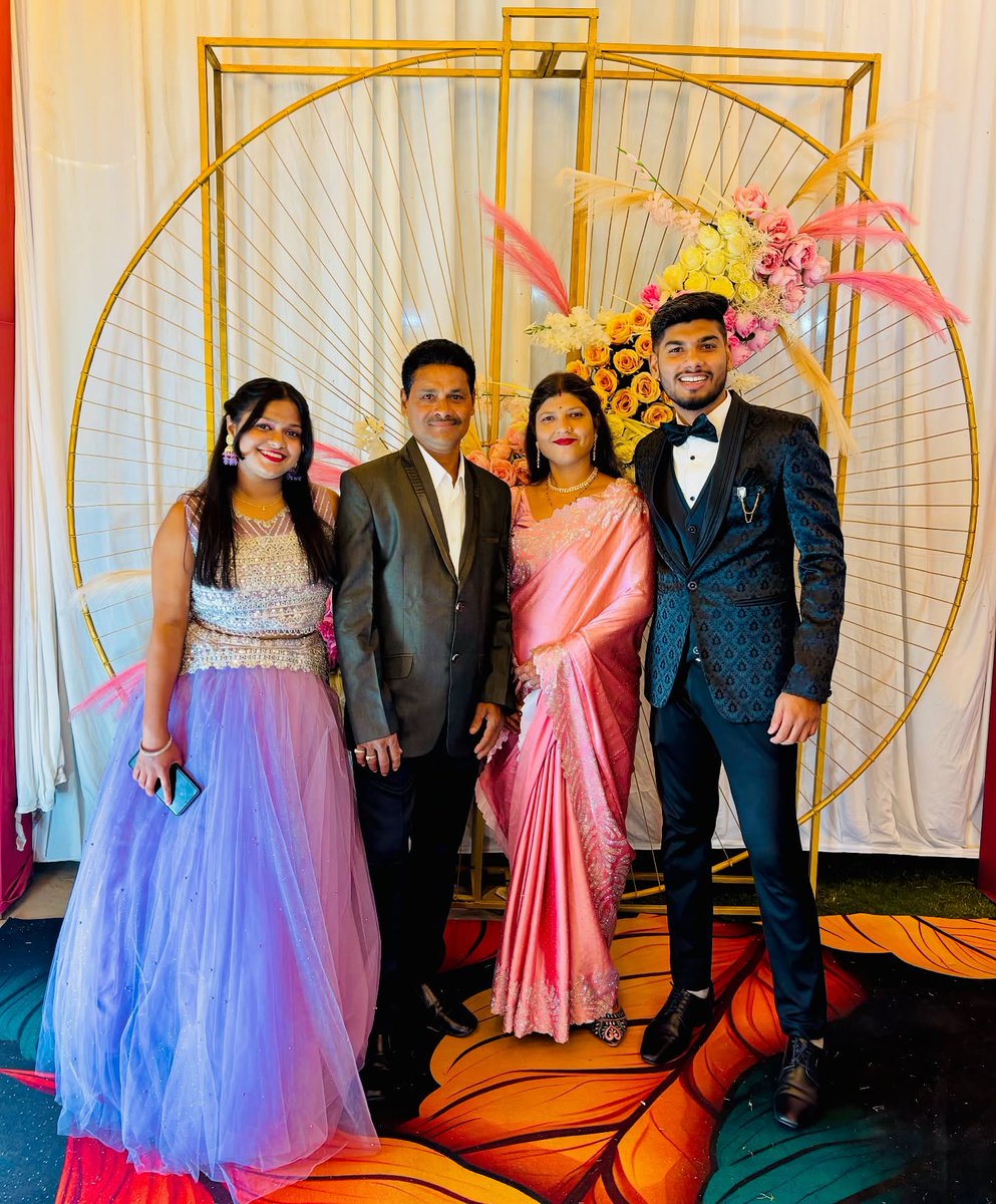 DinaSlippi2's tweet photo. Reception Night! https://t.co/xy8smubbDc