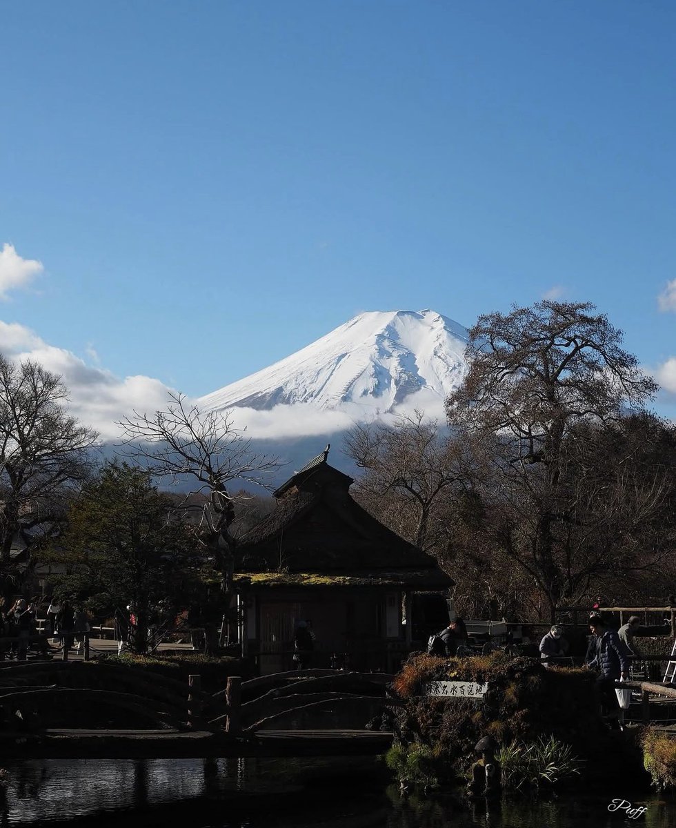 tuu_siriphan's tweet photo. Mount Fuji มาเติม Fujisan ไปช่วงปลายพฤจิกายนจะเห็นชัดมากสวยสะกดไปมาหลายรอบยังชอบสวยจริงๆค่า⛰️🇯🇵🍂🍁 https://t.co/dB3zMrTh8S