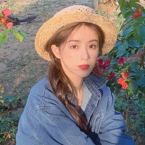 dedi60110867's tweet photo. 🍂 💰 🍄 🌺 Yo, who else is hyped for new music drops https://t.co/4MrYTOc0Vy