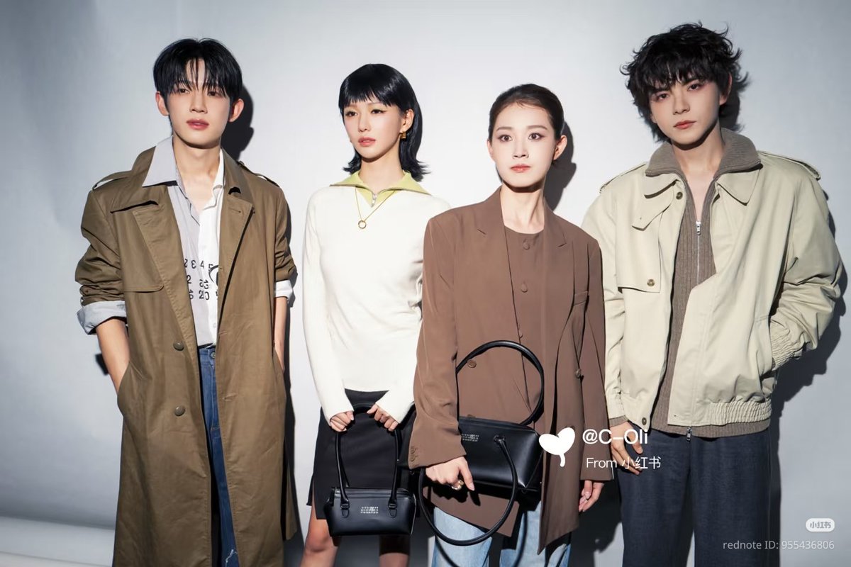 f_a_a_i_i's tweet photo. Park Si Woo, Zhou Zixuan, Guo Yuxin and Lu Sitong ร่วมเฟรมเดียวกันในงาน Milan Fashion Week!

#PARKSIWOOxMM6
#PARKSIWOOMFWSS27
#PARKSIWOO  #박시우 https://t.co/zkKoCjGK9x