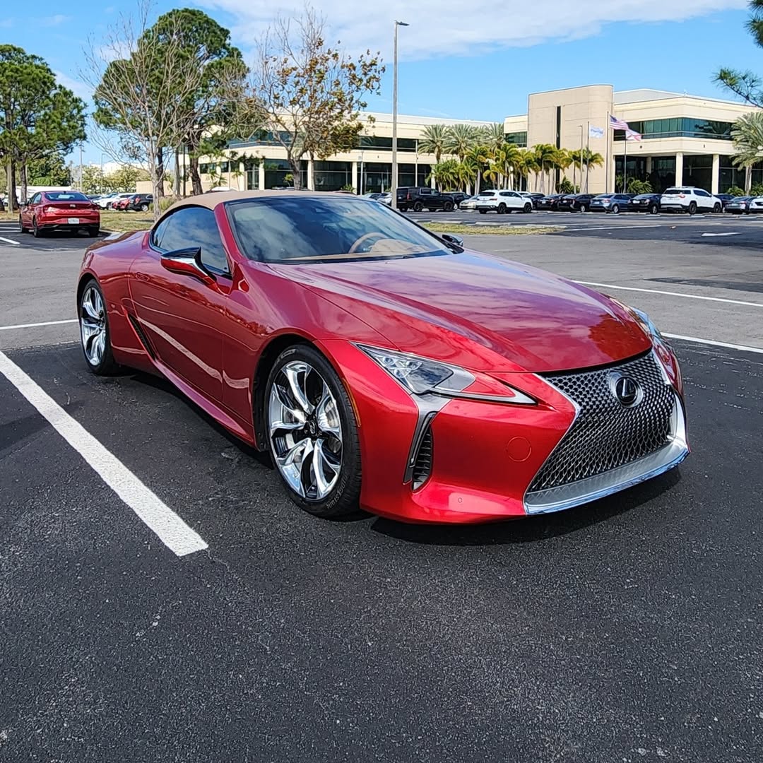 DoreathaShym's tweet photo. Would you fix your rims now or wait until they get worse? Caliper painting, wheel repair, powder coating, tires, parts installation, and more. In-shop or mobile service across Tampa Bay. Book today: 813-568-5243 https://t.co/im3wpJuC2c