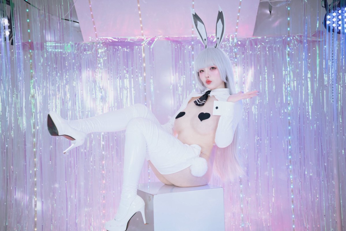 bingshibaby's tweet photo. 中秋節必須給各位福利玉兔🐰
派出布蘭妮逆兔送福利🩶

📸 @sinjayyeh 

೯ ᙏ̤̫͚ ♡゛೯ ᙏ̤̫͚ ♡゛೯ ᙏ̤̫͚ ♡゛

9/26冰熙也會在 @bunnylounge.bar 
扮成中秋玉兔給各位送福利喔🥰

記得要提前預約喔🙏🏻

೯ ᙏ̤̫͚ ♡゛೯ ᙏ̤̫͚ ♡゛೯ ᙏ̤̫͚ ♡゛

#勝利女神妮姬 #nikke #nikkecosplay #布蘭妮 #中秋節 https://t.co/8Kxjx1hVRu