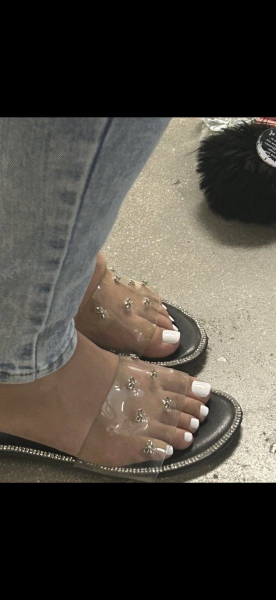 TKZunknown's tweet photo. #candid #feet #footfetish #latina
Looking for these vids DM willing to trade other vids for them https://t.co/c76gmDgCbA