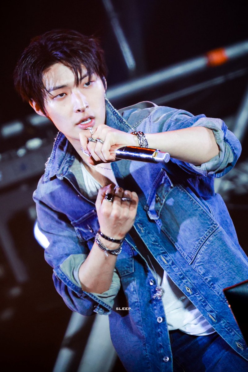 sleep990809's tweet photo. 260920 ATA
😛
#ATEEZ #에이티즈 #MINGI #민기 https://t.co/fpTbZoLROU