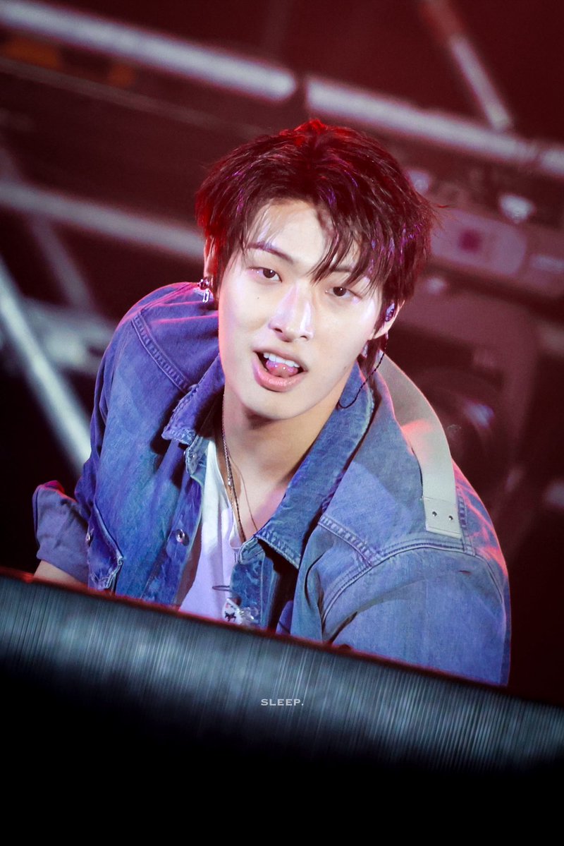sleep990809's tweet photo. 260920 ATA
😛
#ATEEZ #에이티즈 #MINGI #민기 https://t.co/fpTbZoLROU