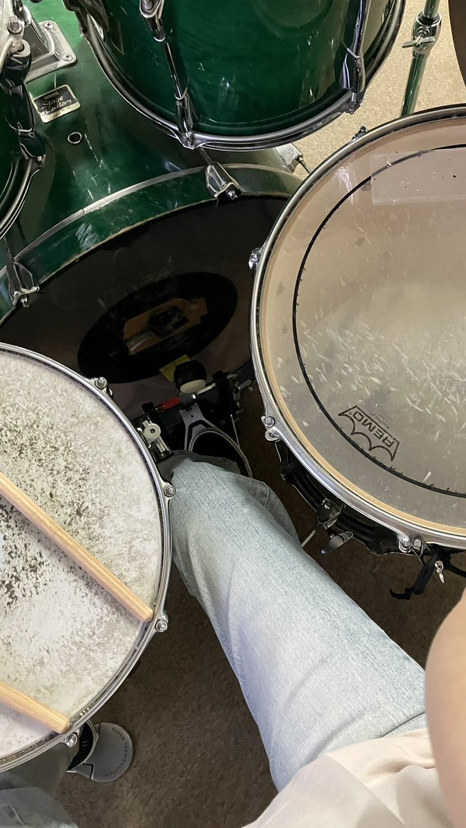 Miiiix345's tweet photo. 音楽室広〜い
２時間あっとゆう間！
で、
200円！ https://t.co/mm66ezgRmS