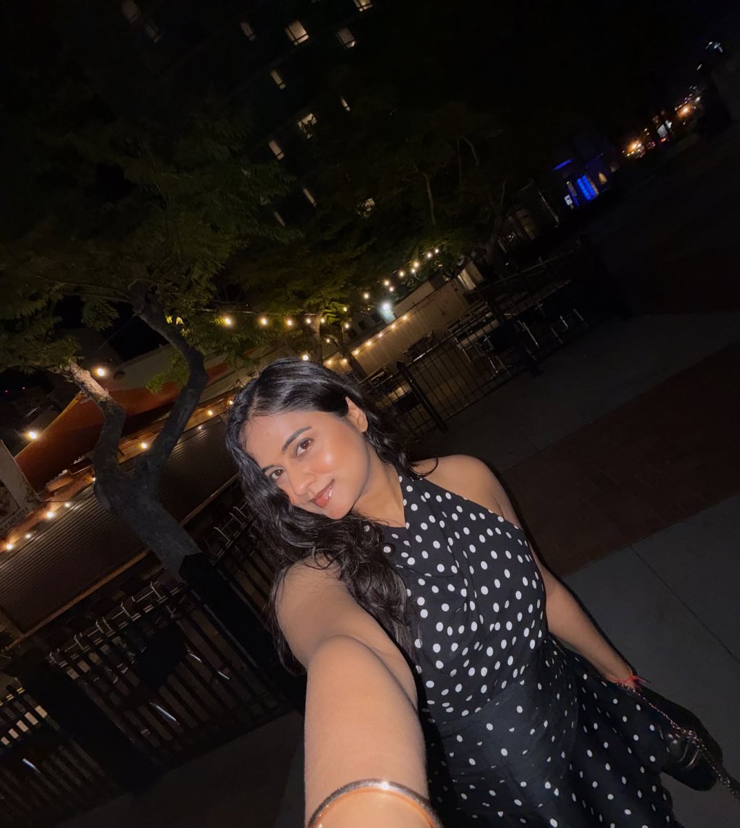 EliaBeshorgx's tweet photo. She moves different. San Diego, museum days, and a mini vacation with Mom in full señorita mode. Twinning, old Bollywood glam, and choosing happiness one day at a time. https://t.co/U0lBc0sHTz