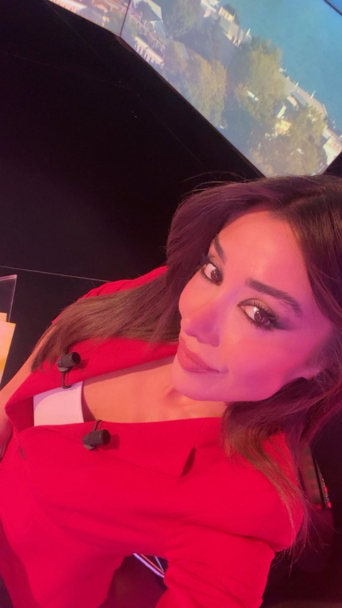 zeyneppozdemir's tweet photo. Başladık💜 #beINSABAH https://t.co/78ED4YVq90