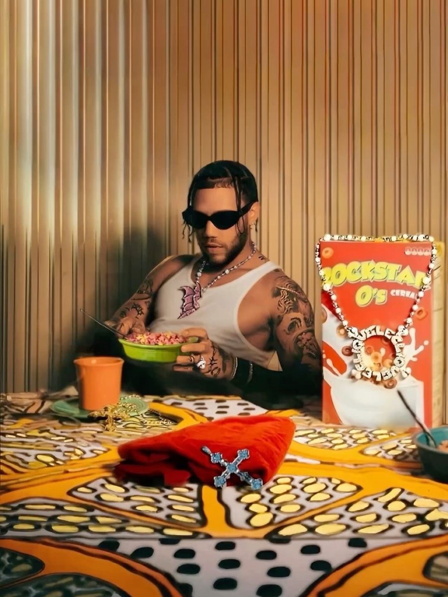 JessRaysorg0t's tweet photo. @jhayco celebra 2 años de su último proyecto, “LE CLIQUE: VIDA ROCKSTAR (X)”. Un disco que reunió 3 eras distintas de Jhayco en un solo proyecto. ¿Cuál es tu tema favorito de LCVRX? https://t.co/r1SeFU6Cqz