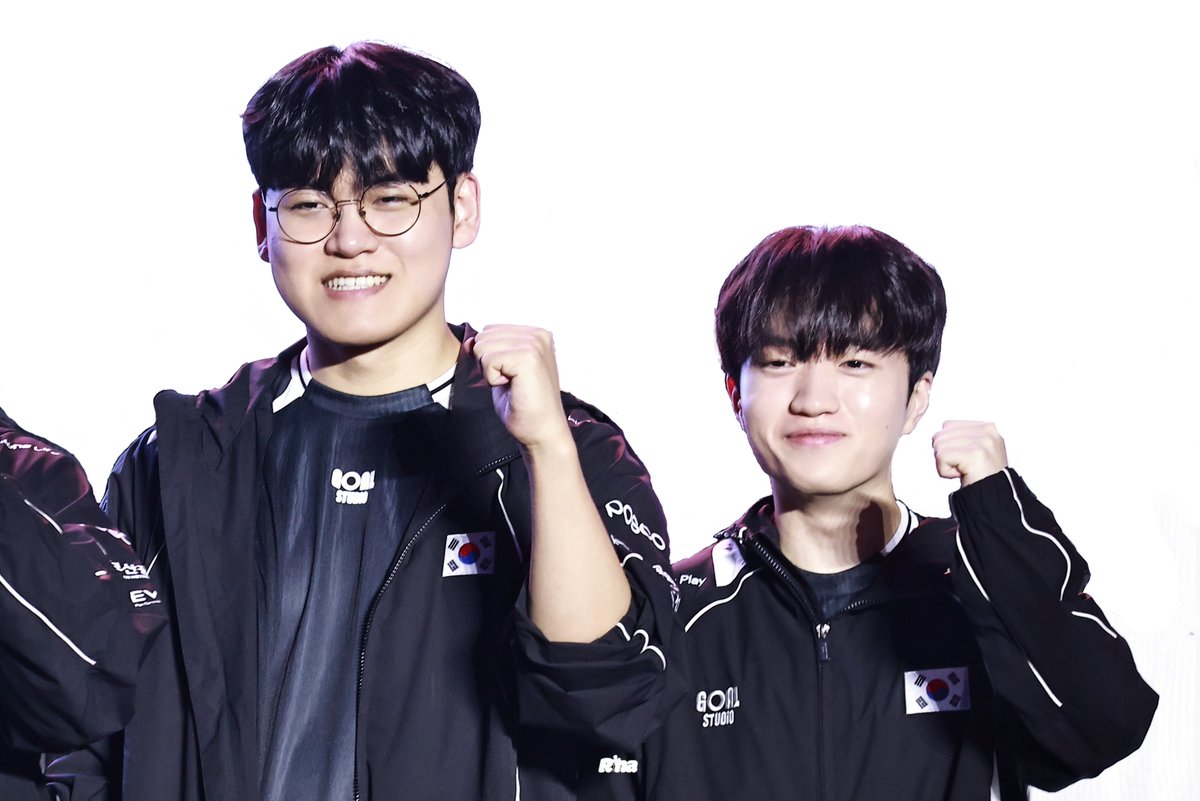 MXMBB_IM's tweet photo. let me enjoy this moment until the end of the tournament ❤️‍🩹 then i will keep it as a memory https://t.co/WRWtm71bx3