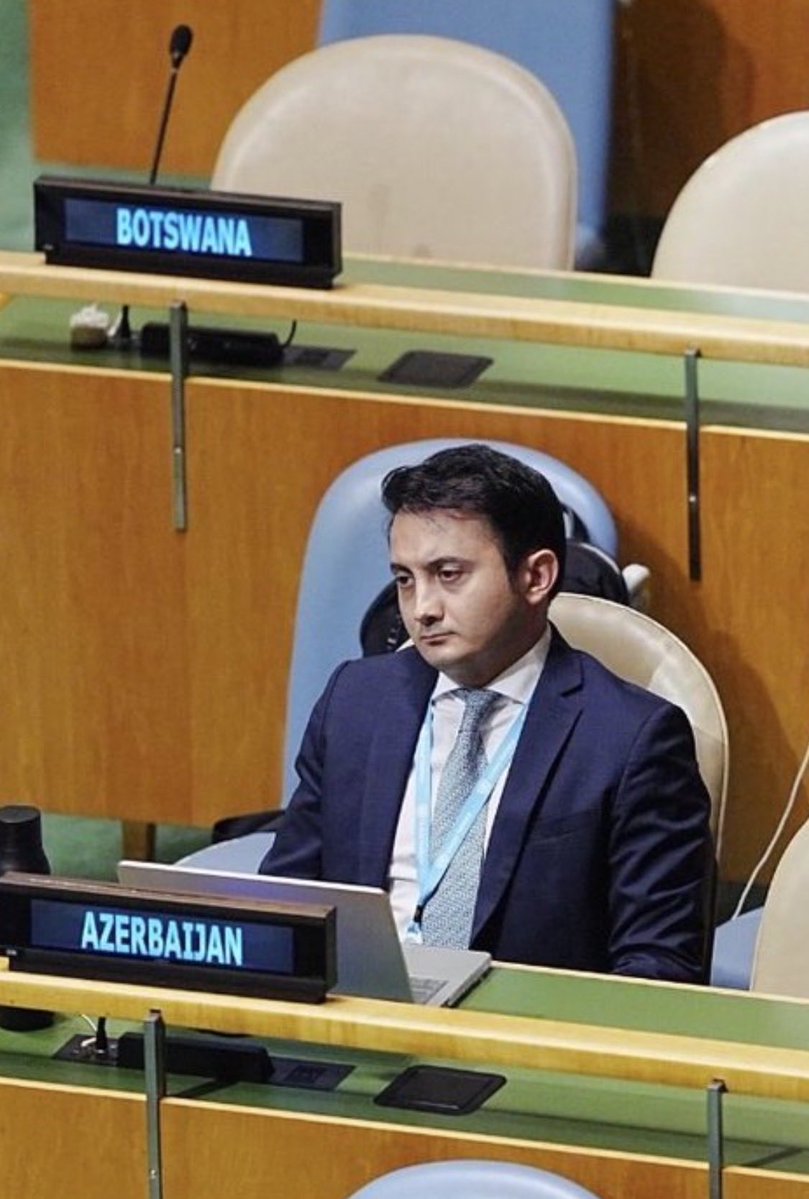 syavuzben's tweet photo. Bu namussuz’a iyi bakalım . Ülkesini QARDAŞ diye biliyoruz . Ben böyle kardeşliğin taaaaaaa !!!!!
#killerisrael #azerbaycan https://t.co/Km1UwP9fiO
