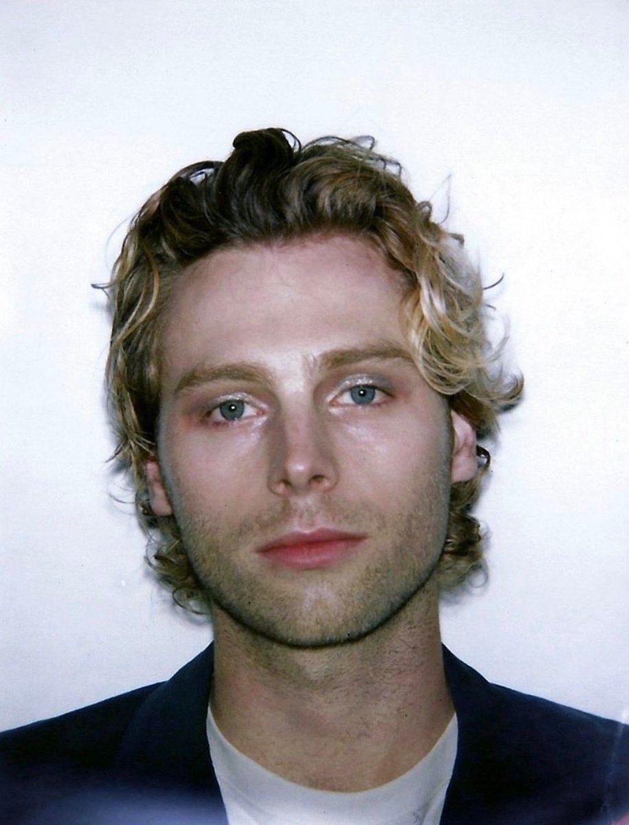 everythinggluke's tweet photo. https://t.co/etaLwA1cfQ