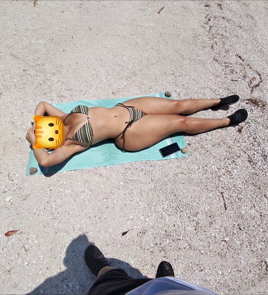 ArmandVittaLios's tweet photo. Bloqueador me hizo falta para ese 🍑😆.
 estaremos activos por 2  semanas por si nos quieren conocer https://t.co/roYNfyzGTf