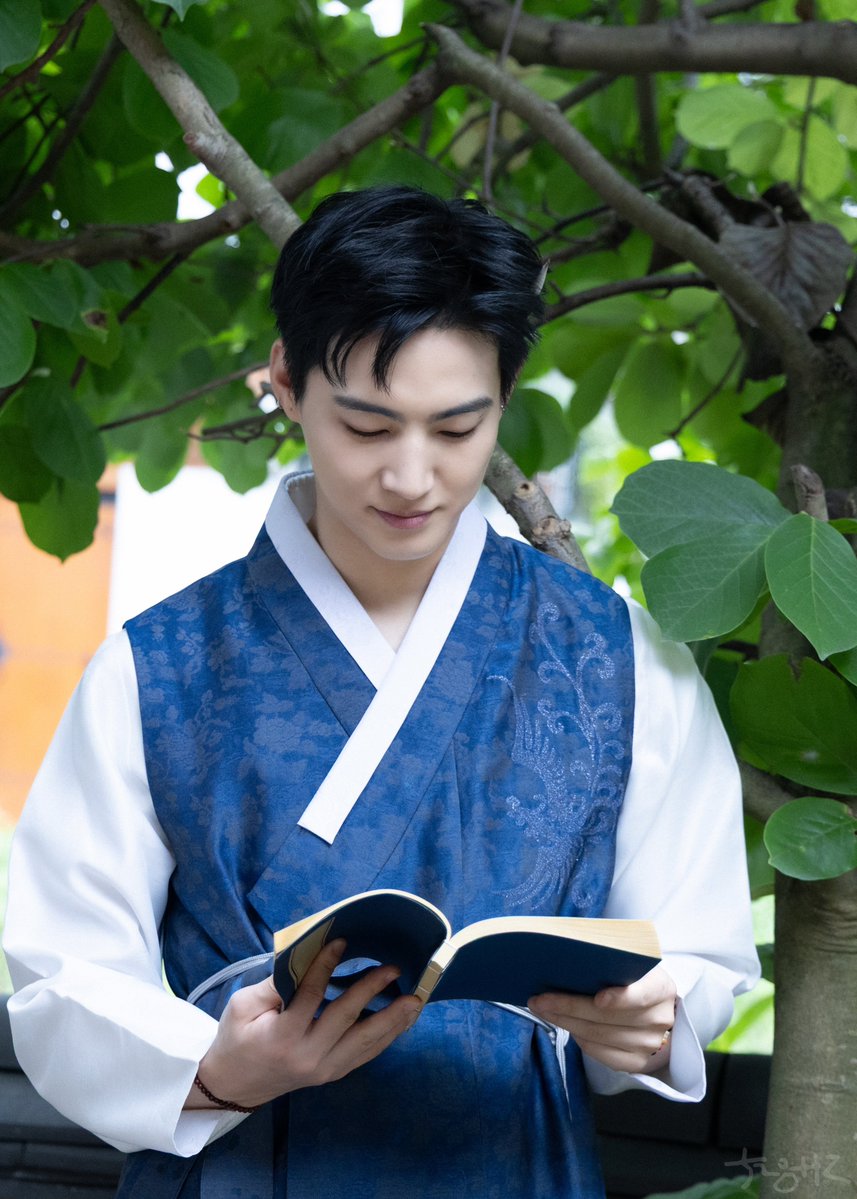 mydef_mysoul's tweet photo. 임도령 행복한 추석 보내요 🙇🏻‍♀️
@defjaybkr #JAYB #제이비 https://t.co/a0ycJqPmBg